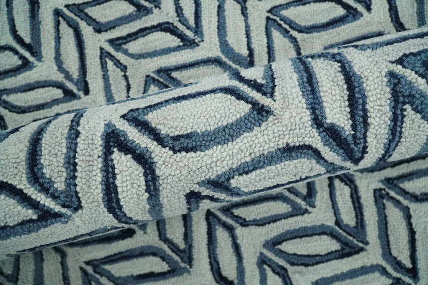 5X8 and 8x10 Contemporary Farmhouse Leaf's Hand Tufted Silver and Blue Loop Wool Rug