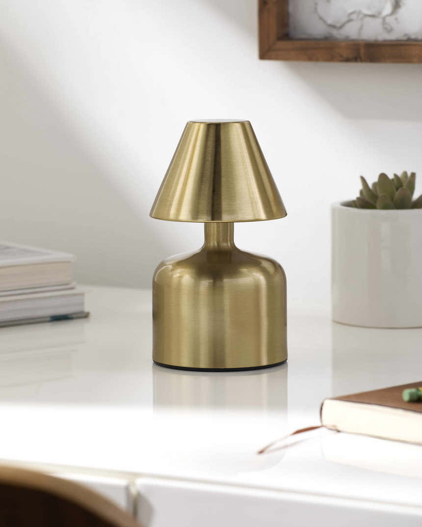 Waidhofen Table Lamp