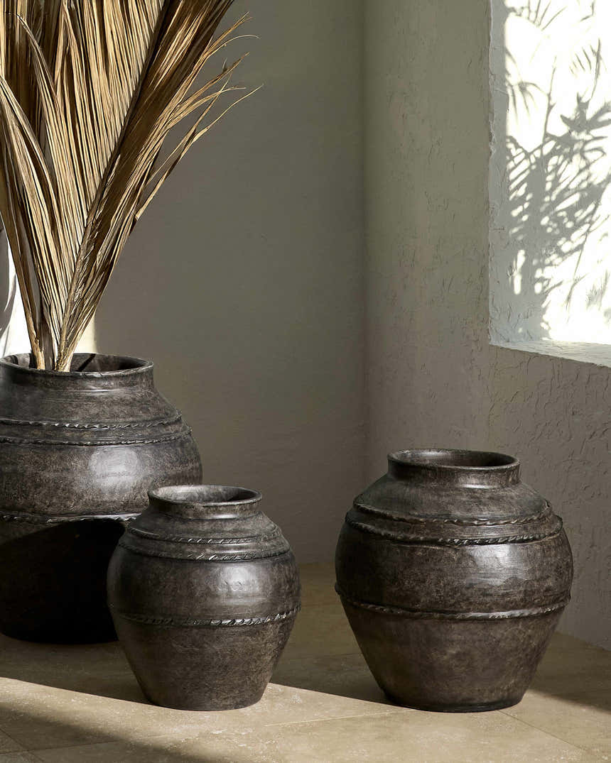 Stevi Outdoor Vase Galey Alix x LIVABLISS GAVI-001