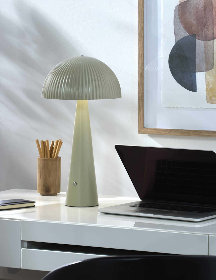 Scontrone Cream Table Lamp