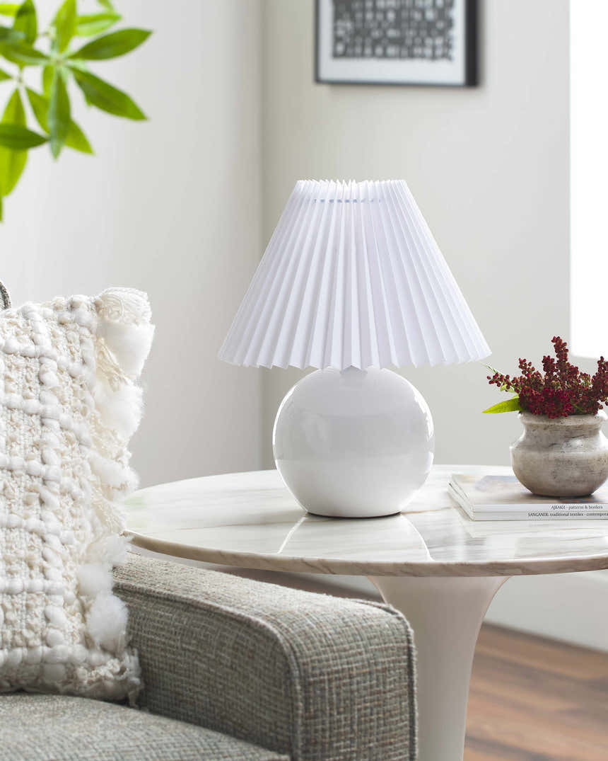 Shcheglovo Translucent Table Lamp