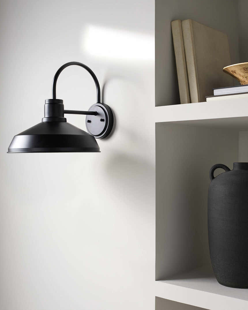 Soestdijk Outdoor Wall Sconce