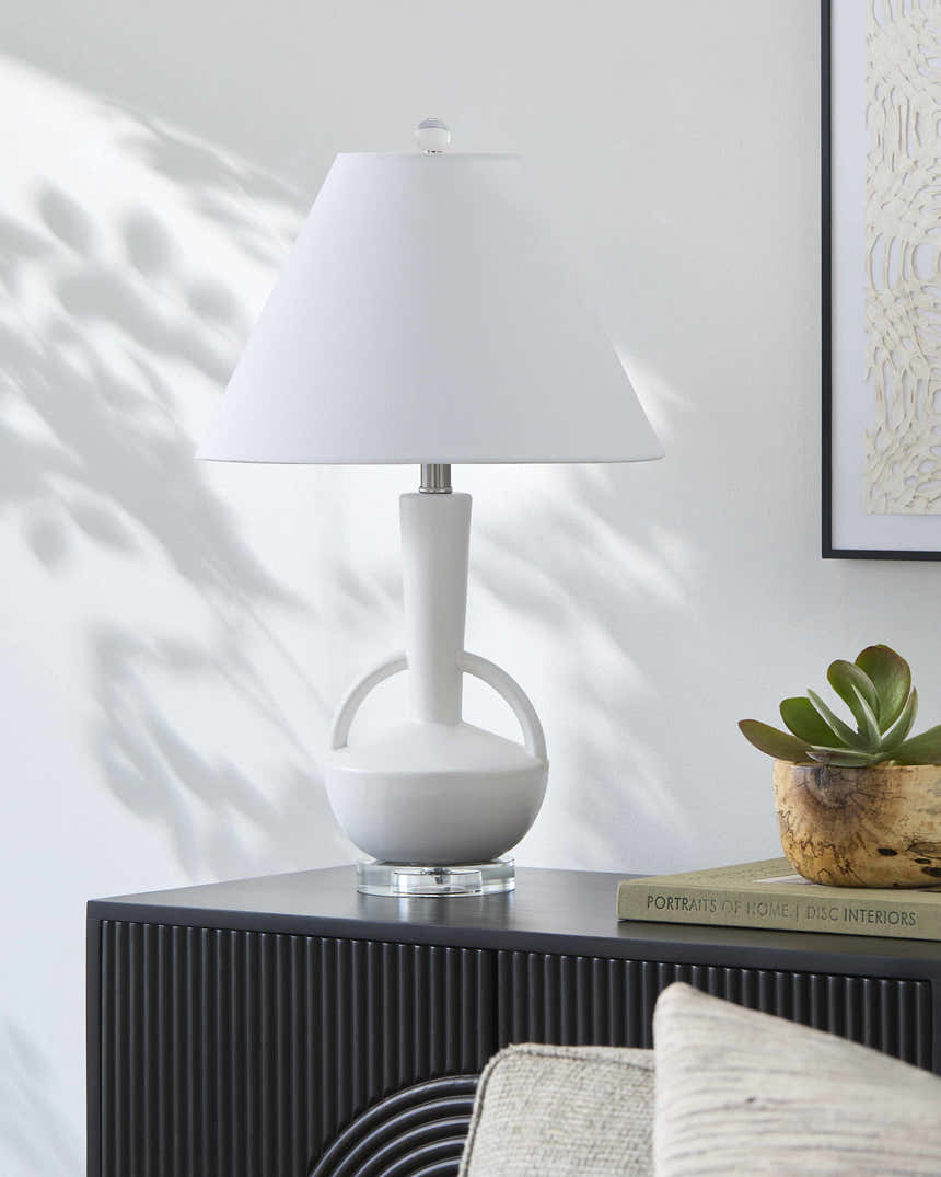 Witmarsum White Table Lamp