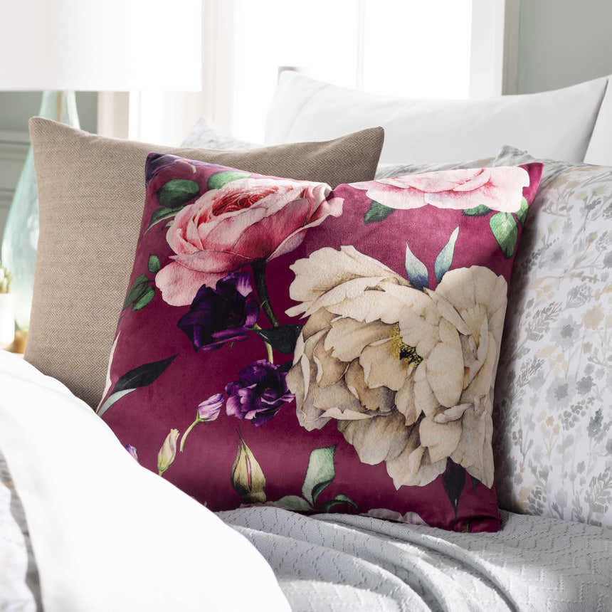 Gaven Throw Pillow - Clearance