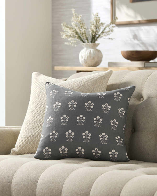 Zaka Ombre Modern Cotton Throw Pillow