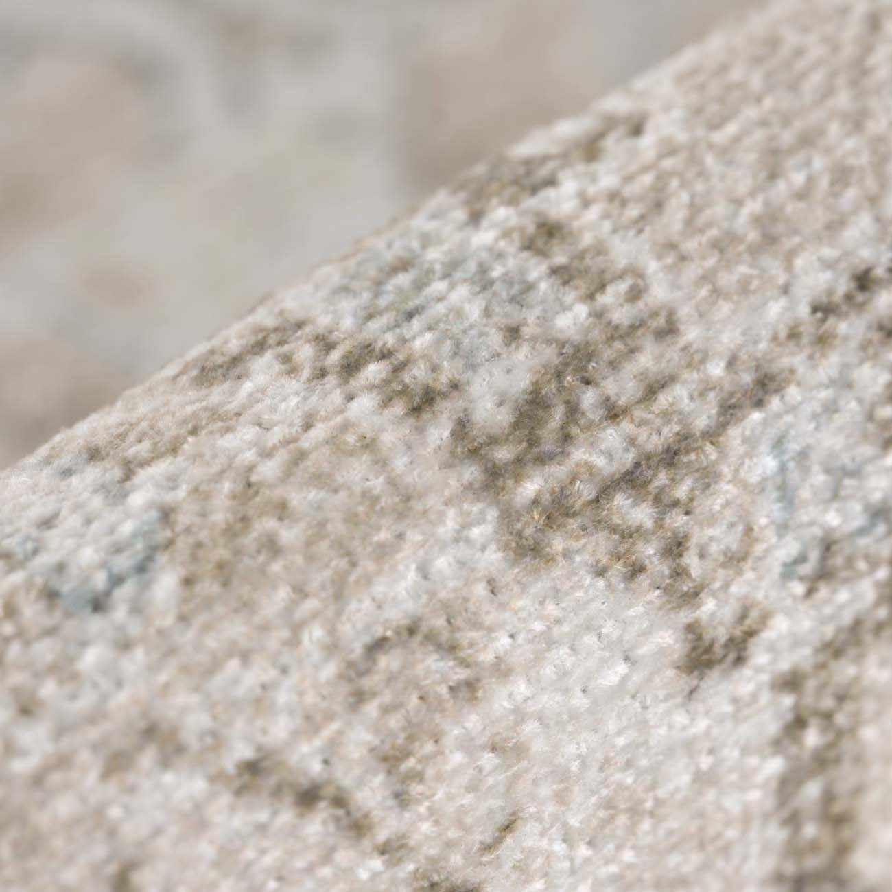 Close-up of the Beige Holi-4600 Washable Area Rug, showing its cream, light brown, and dark brown traditional vintage pattern. Fold