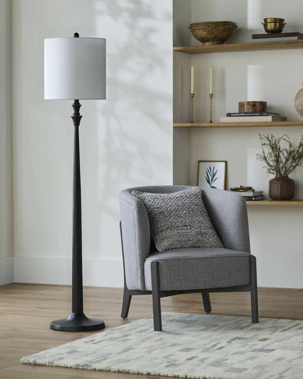 Gajanejos White Table Lamp