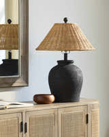 Mistelbach Straw Table Lamp