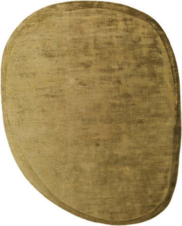 Close-up of the Kohou Green Solid Viscose Area Rug. Viscose rug in goldenrod, mustard, and olive tones with a hand-loomed texture. Design-Custom