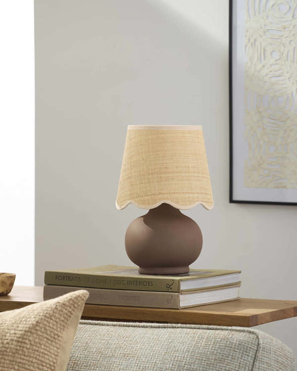 Tazou Dark Red Ceramic Table Lamp