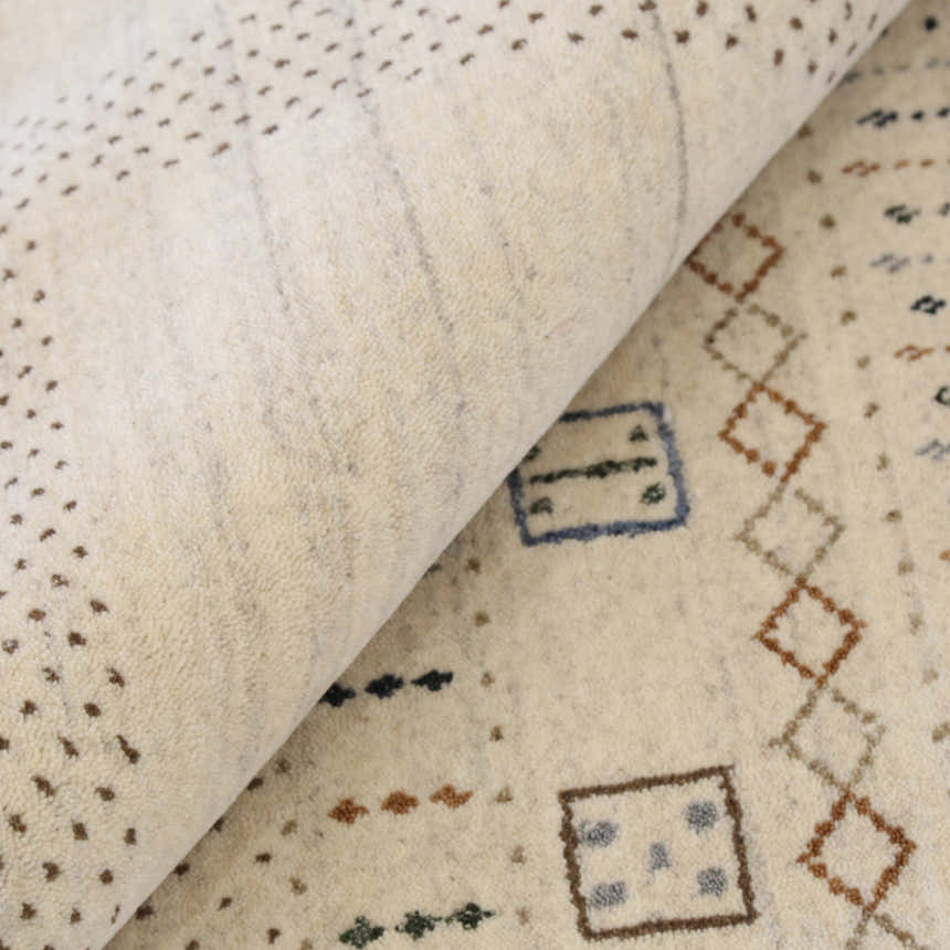 Beige Center Pattern Design Hand Loomed Wool Area Rug