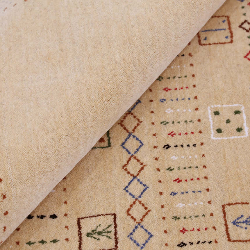 Beige Center Pattern Hand Loomed Wool Area Rug