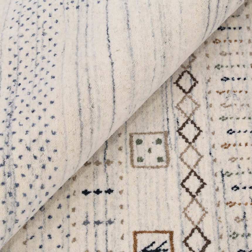 Center Pattern Natural Hand Loomed Wool Area Rug