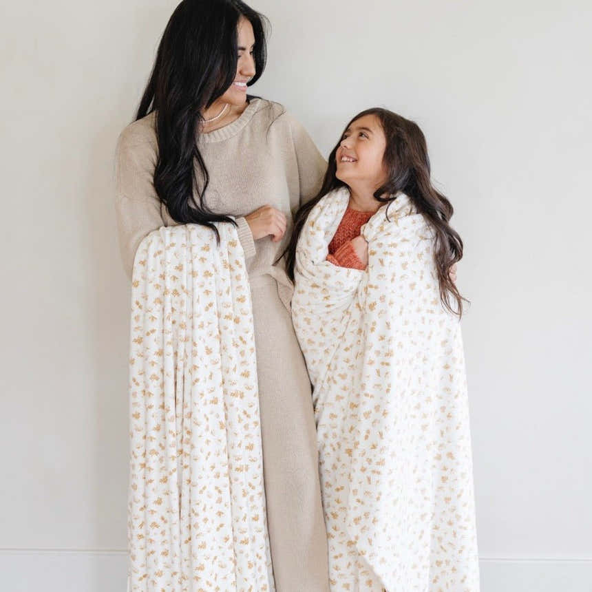 MINKY STRETCH THROW BLANKETS