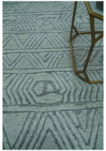 Modern Geometrical Silver and Gray Chevron Design Hand Carved wool Rug