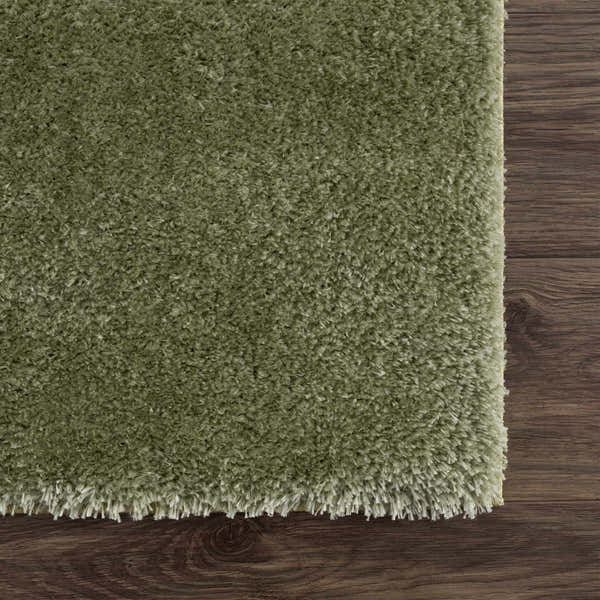 Sample Heavenly Solid Green Plush Rug - Clearance