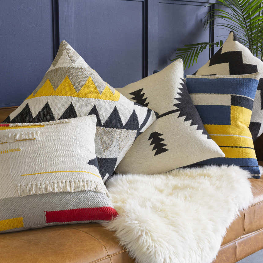 Lucernemines Throw Pillow