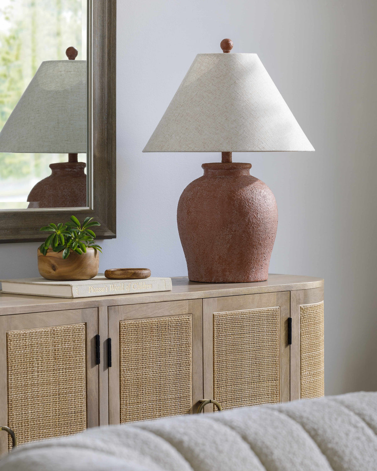 Magazinka Red Table Lamp