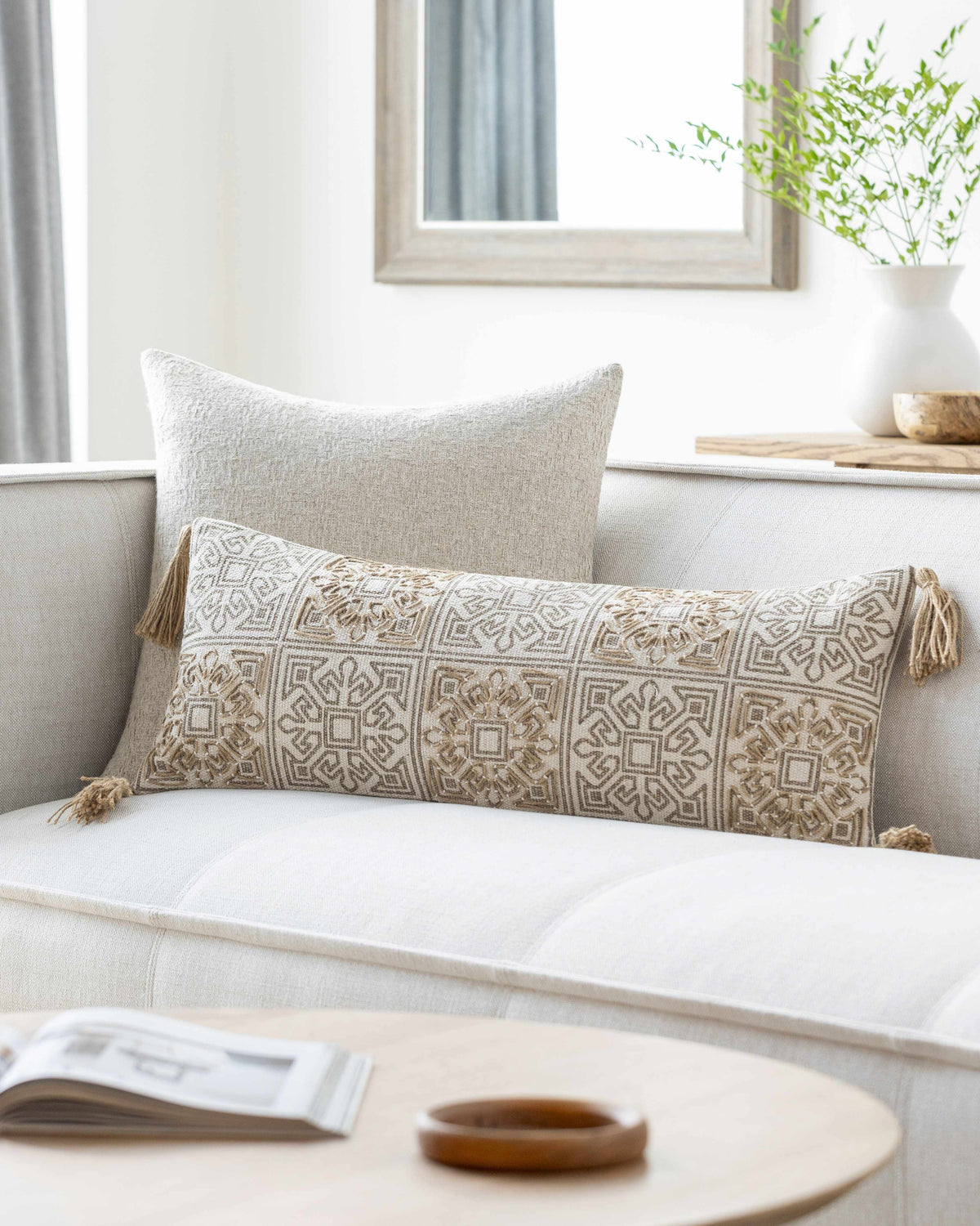 Narrabundah Throw Pillow