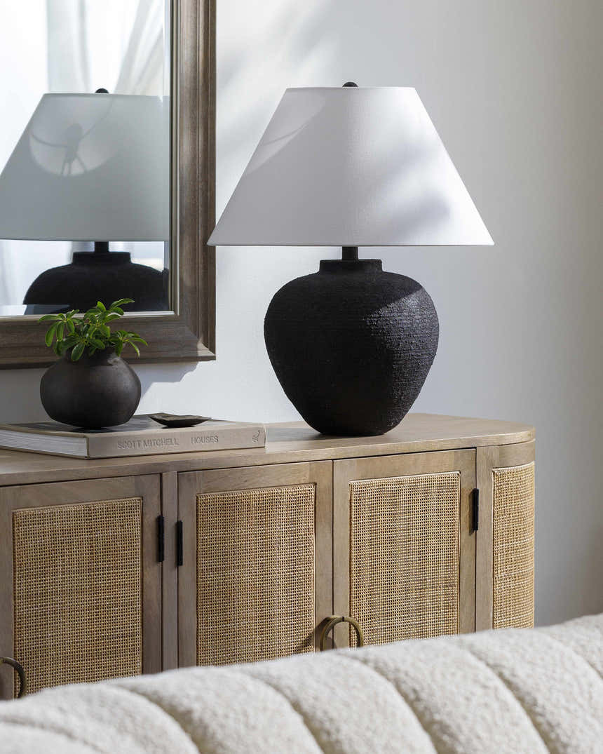 Puduppatti Black Table Lamp